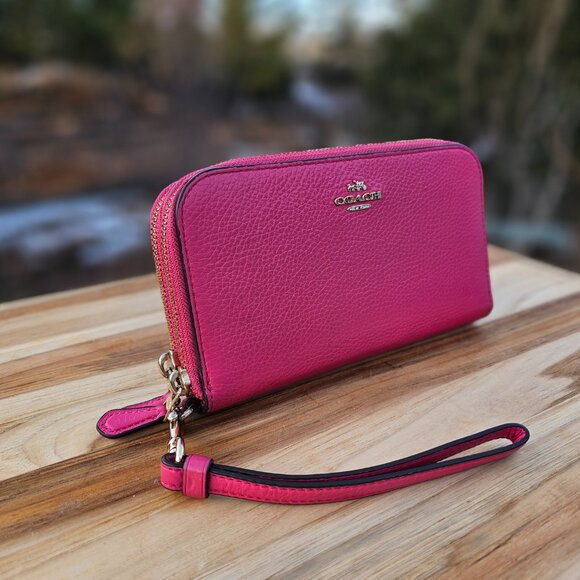 COACH Pink Zip Around Wallet Wristlet Clutch, Pre-owned - Picture 2 of 15